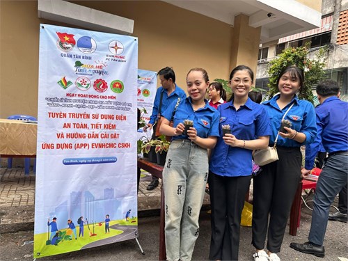 Ngày hoạt động cao điểm chiến sĩ tình nguyện tham gia xây dựng đô thị “sáng - xanh - sạch - đẹp - văn minh - an toàn”